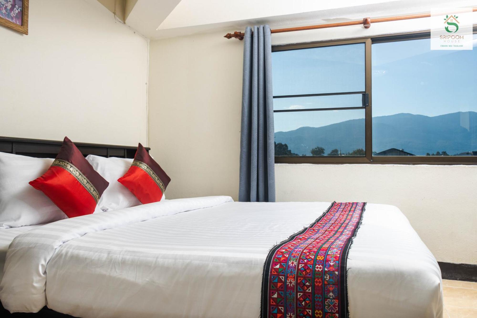 Sripoom House 1 Hotel Чиангмай Екстериор снимка
