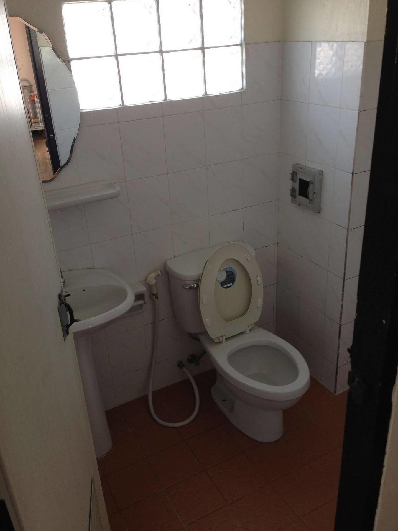 Sripoom House 1 Hotel Чиангмай Екстериор снимка