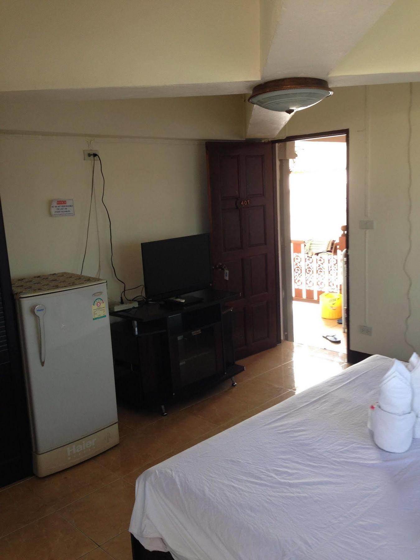 Sripoom House 1 Hotel Чиангмай Екстериор снимка